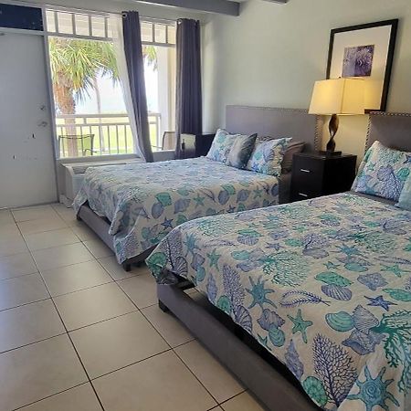 Manatee, Studio202, Beach Steps Away! Pool+Wifi Ruskin Exterior foto
